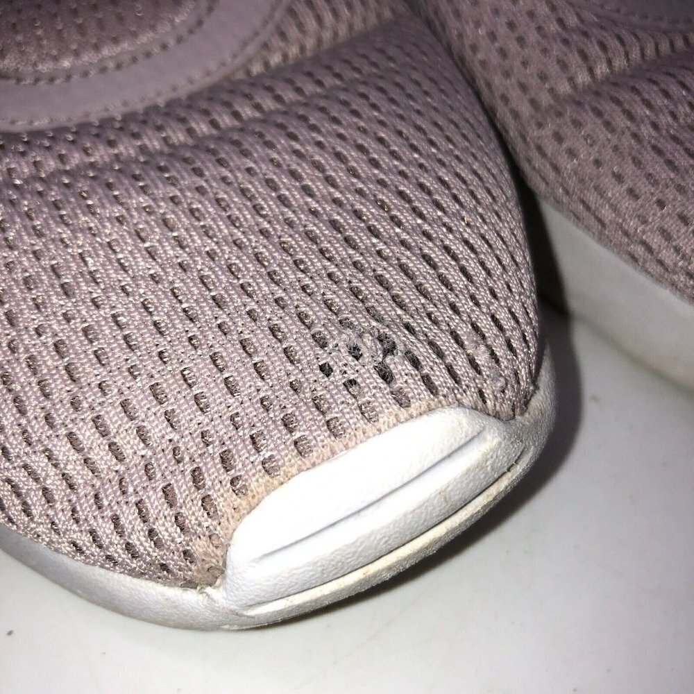 Nike Tanjun Womens Size 10 Particle Rose Pink Lace Up Running Shoes Sneakers - Picture 4 of 10